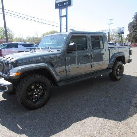 used 2025 Jeep Gladiator car, priced at $41,995