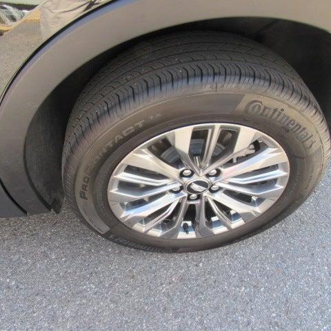 used 2025 Cadillac XT4 car, priced at $39,995