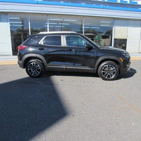 used 2025 Chevrolet TrailBlazer car, priced at $27,995