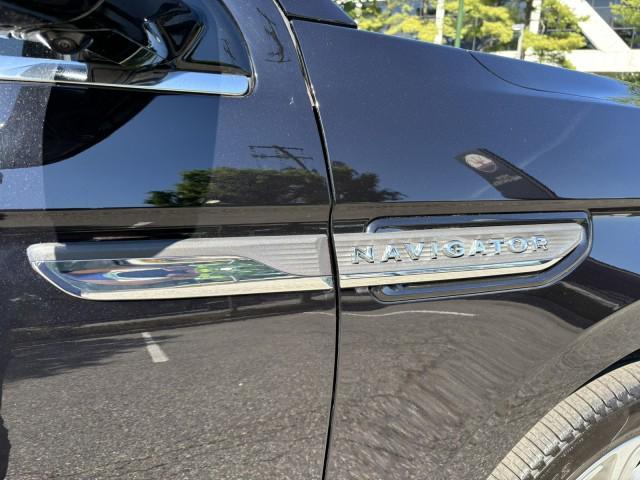 used 2024 Lincoln Navigator car, priced at $71,997