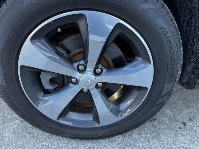 used 2019 Jeep Cherokee car, priced at $18,668