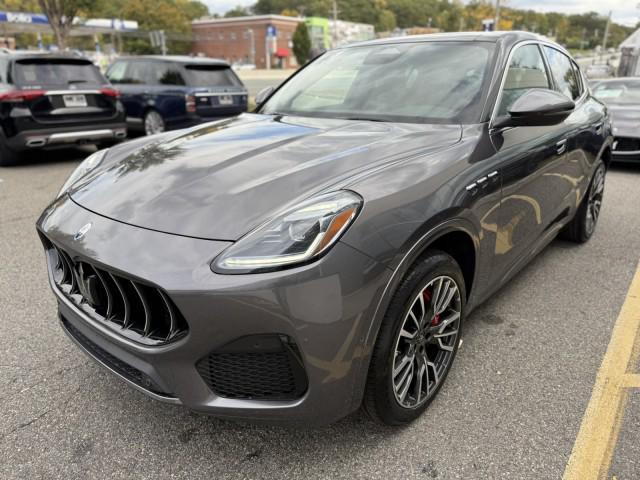 new 2025 Maserati Grecale car, priced at $71,377
