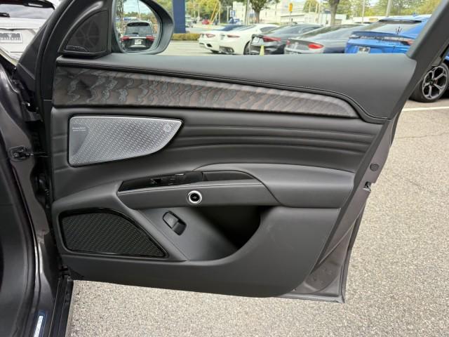 new 2025 Maserati Grecale car, priced at $71,377