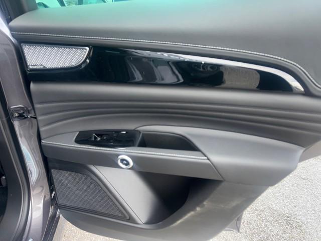 new 2025 Maserati Grecale car, priced at $74,779