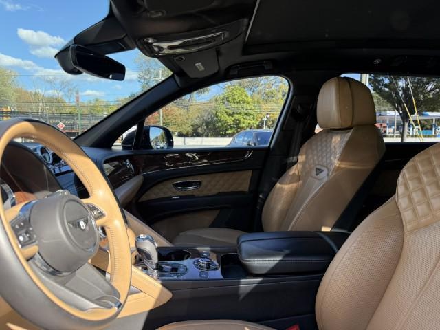 used 2022 Bentley Bentayga car, priced at $119,994