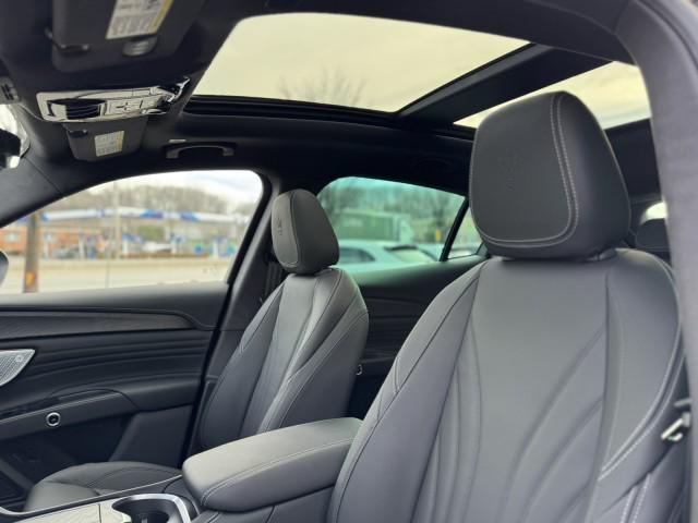 new 2025 Maserati Grecale car, priced at $71,913