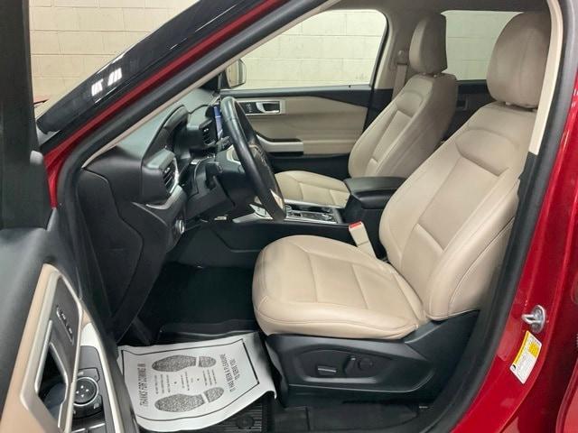 2023 Rapid Red Metallic Tinted Clearcoat Ford Explorer