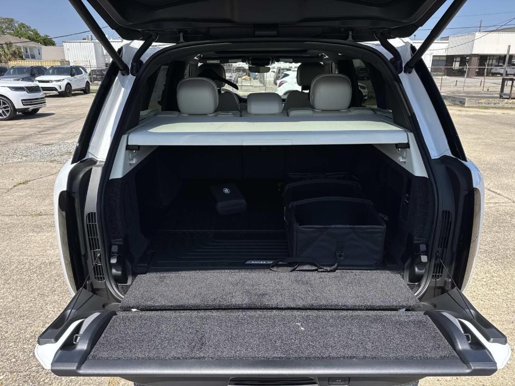 new 2026 Land Rover Range Rover car, priced at $125,335