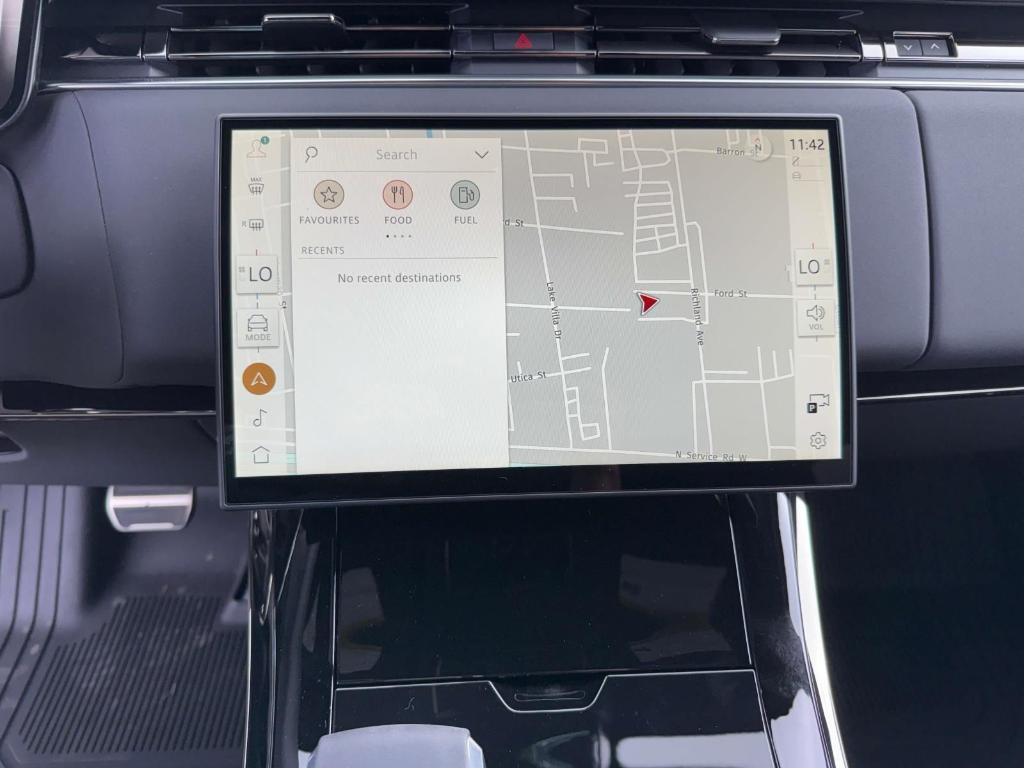 new 2025 Land Rover Range Rover Sport car, priced at $127,545