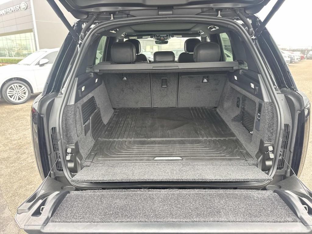 used 2025 Land Rover Range Rover car, priced at $135,990