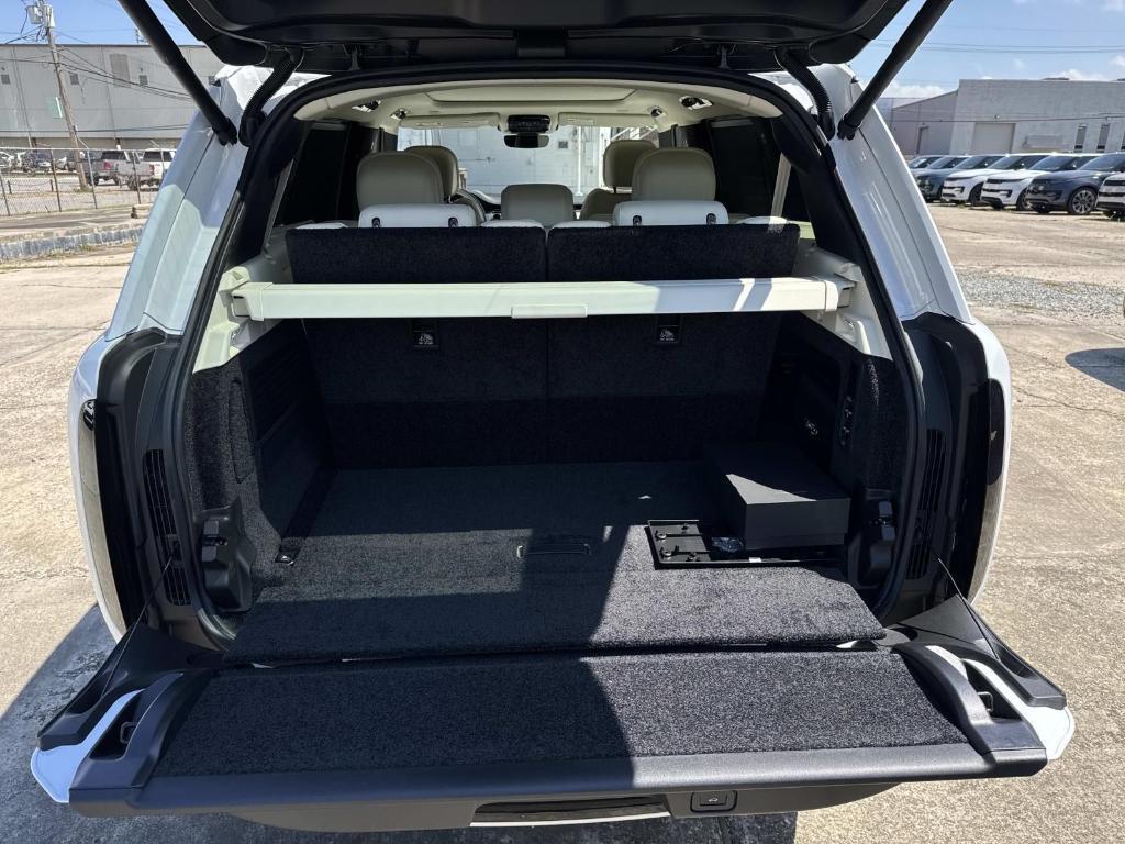 new 2026 Land Rover Range Rover car, priced at $131,825