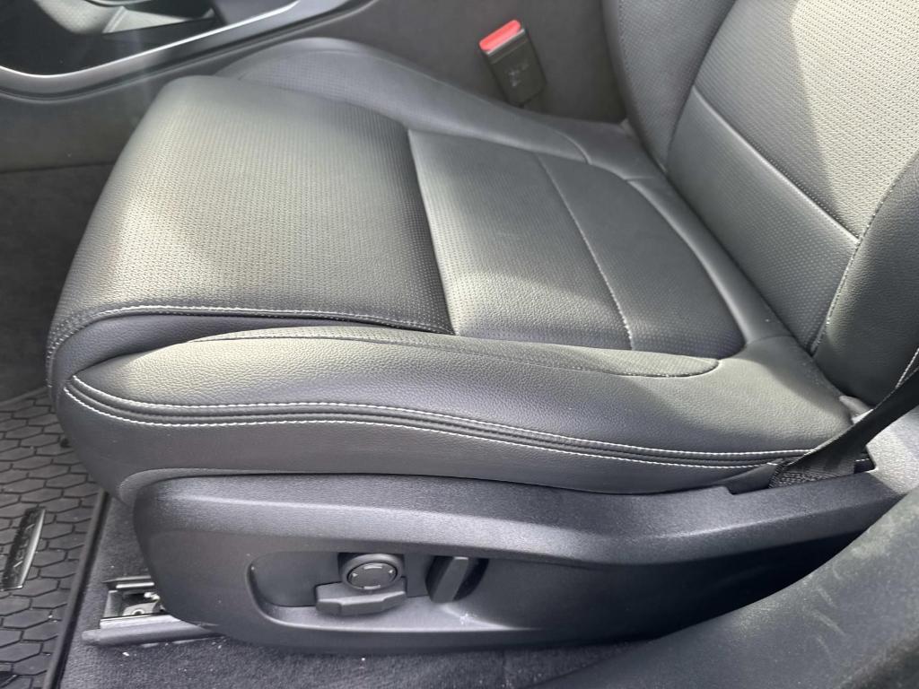 used 2025 Jaguar F-PACE car, priced at $48,776