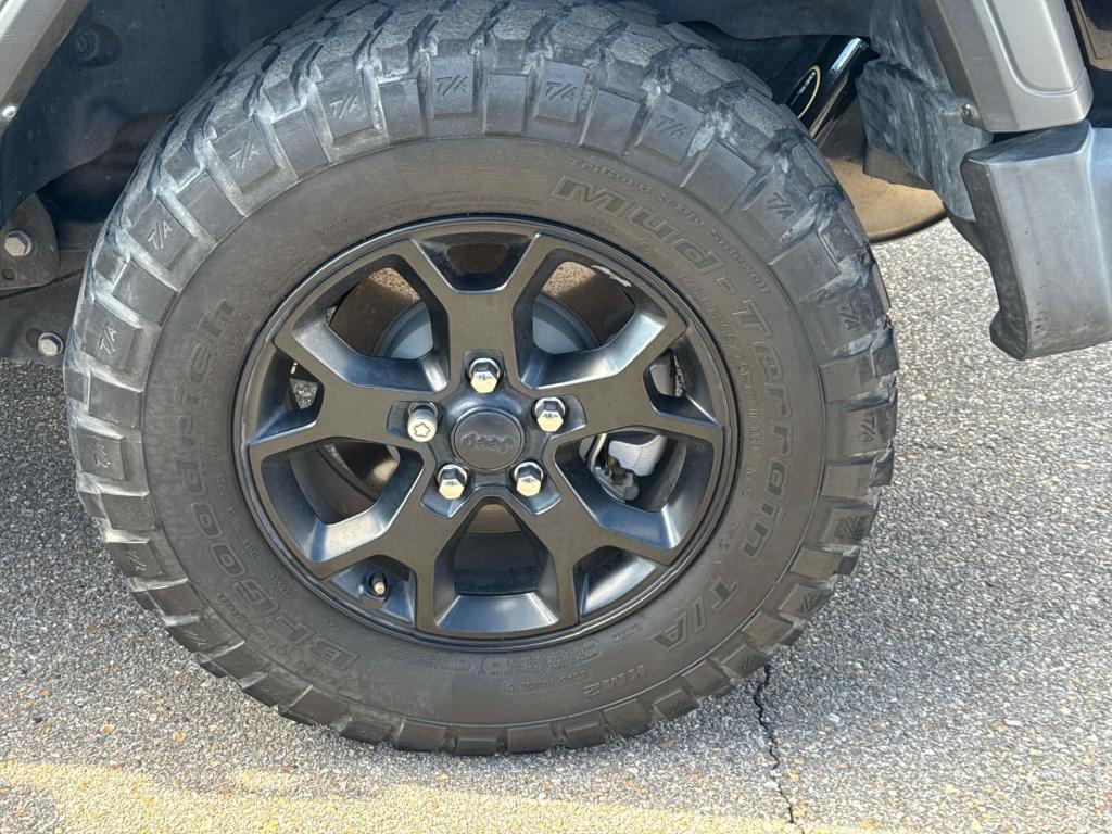 used 2022 Jeep Wrangler Unlimited car, priced at $26,493