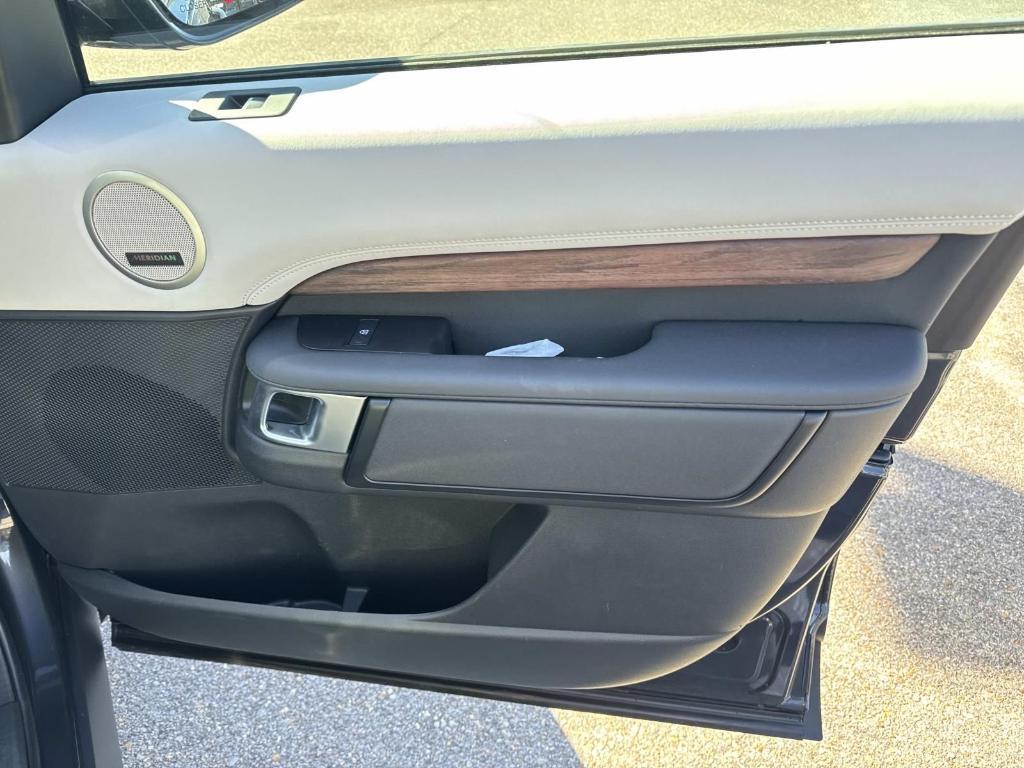 used 2024 Land Rover Discovery car, priced at $45,988