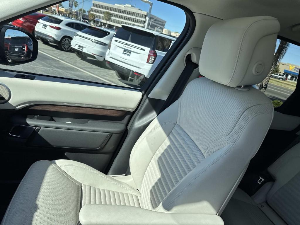 used 2024 Land Rover Discovery car, priced at $45,988