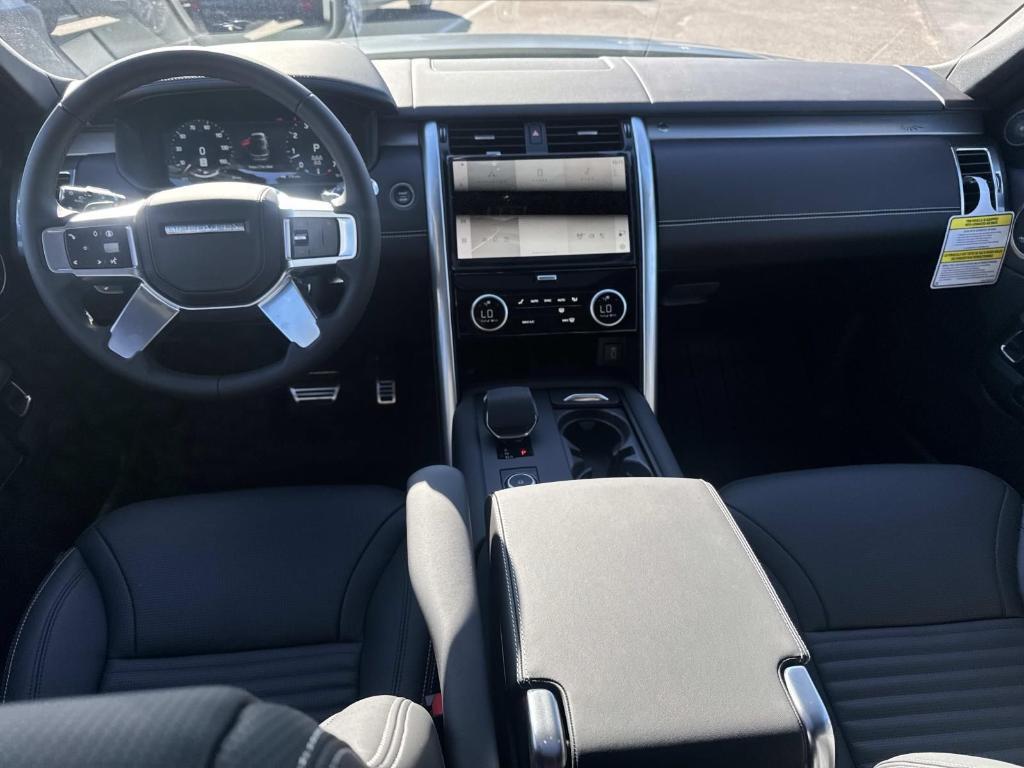 new 2026 Land Rover Discovery car, priced at $87,701