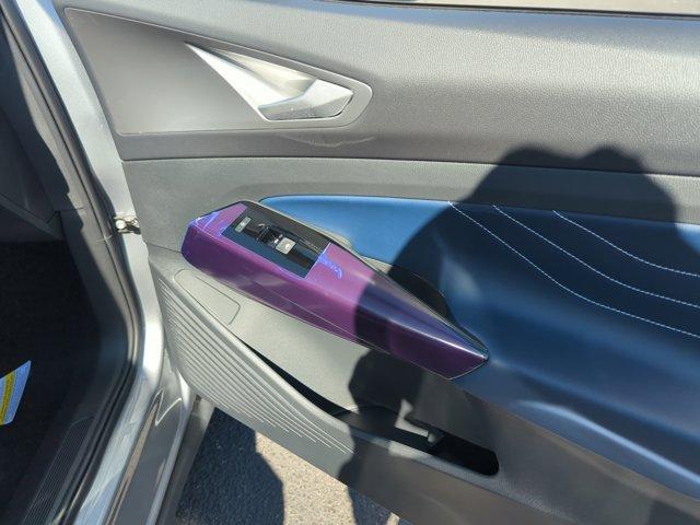 new 2025 Volkswagen ID.4 car, priced at $43,376