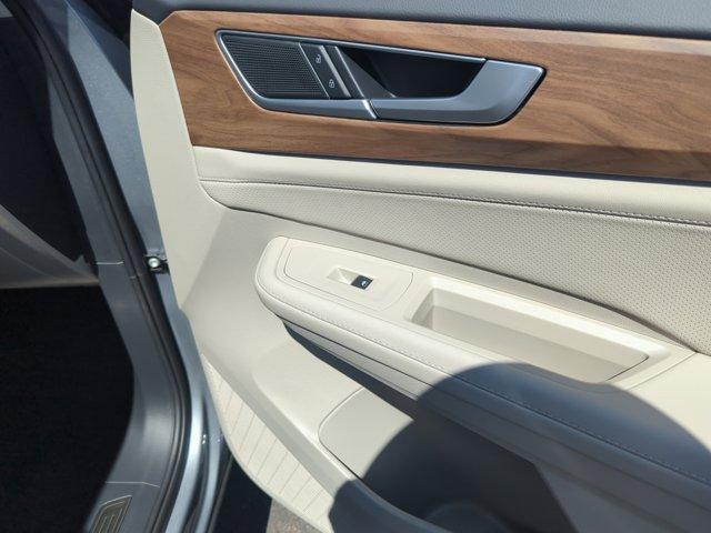 new 2026 Volkswagen Atlas car, priced at $43,215