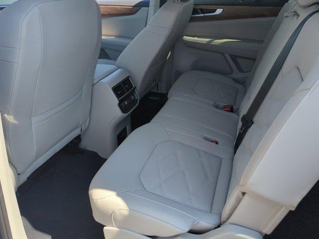 new 2026 Volkswagen Atlas car, priced at $43,215