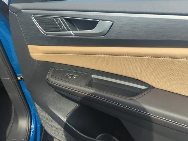 new 2026 Volkswagen Atlas Cross Sport car, priced at $43,178