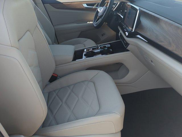 new 2026 Volkswagen Atlas car, priced at $40,718