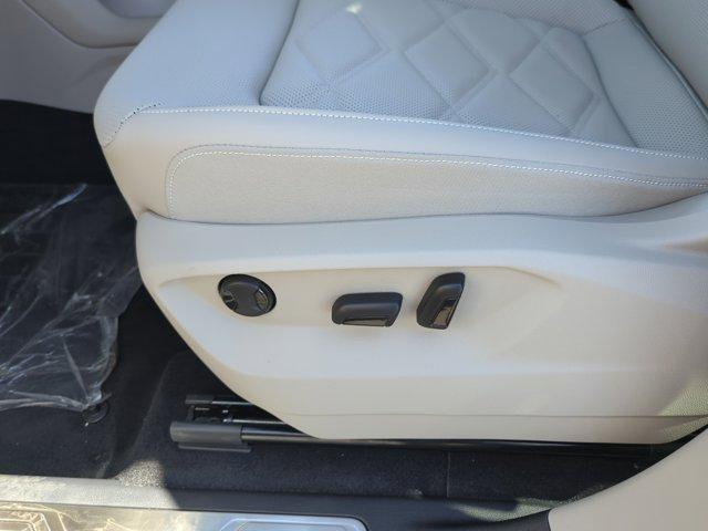 new 2026 Volkswagen Atlas car, priced at $43,113