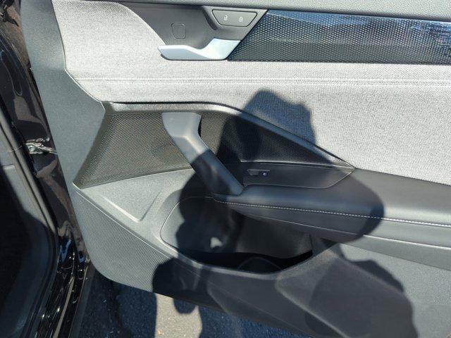 new 2025 Volkswagen Tiguan car, priced at $25,999