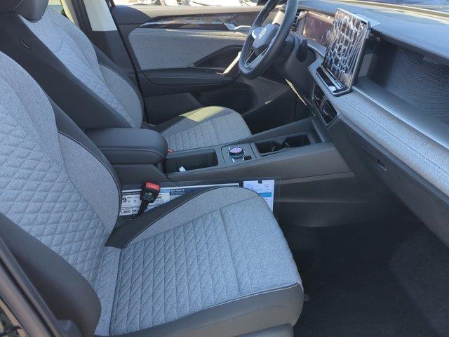 new 2025 Volkswagen Tiguan car, priced at $25,999