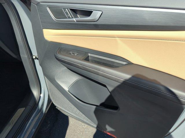 new 2026 Volkswagen Atlas Cross Sport car, priced at $42,875