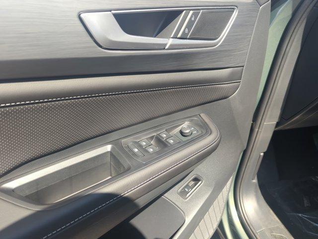 new 2026 Volkswagen Atlas Cross Sport car, priced at $42,506