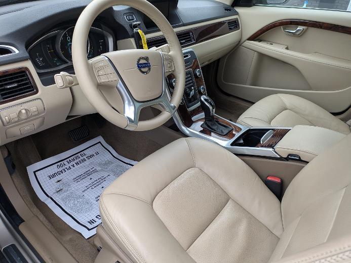 used 2015 Volvo XC70 car, priced at $7,990