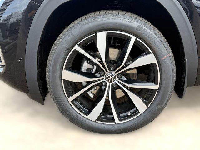 new 2026 Volkswagen Atlas Cross Sport car, priced at $54,471