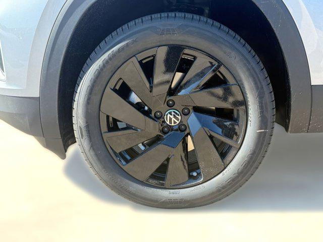 new 2026 Volkswagen Atlas car, priced at $45,961