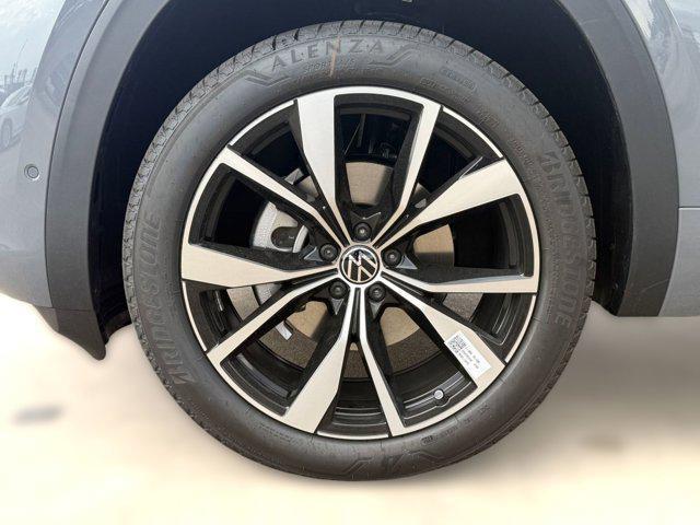new 2026 Volkswagen Atlas car, priced at $55,641