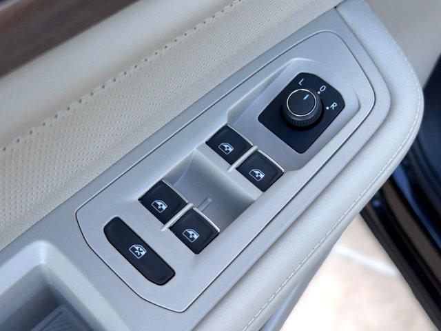 new 2026 Volkswagen Atlas car, priced at $45,541