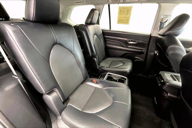 used 2025 Toyota Grand Highlander car, priced at $43,551