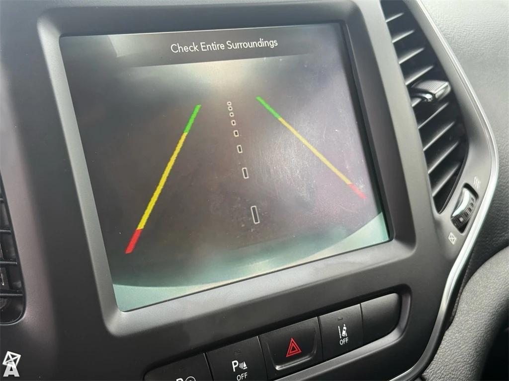 used 2023 Jeep Cherokee car, priced at $19,658