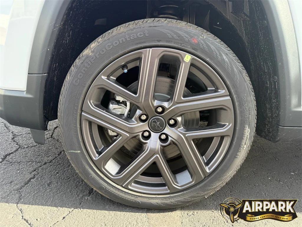 new 2026 Jeep Compass car, priced at $40,870