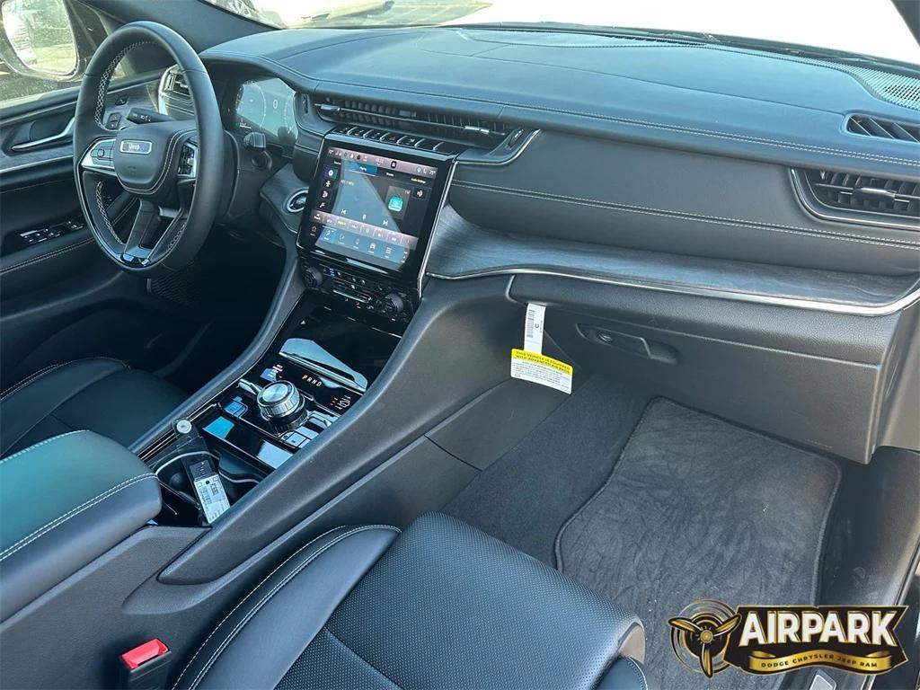 new 2025 Jeep Grand Cherokee car, priced at $65,235