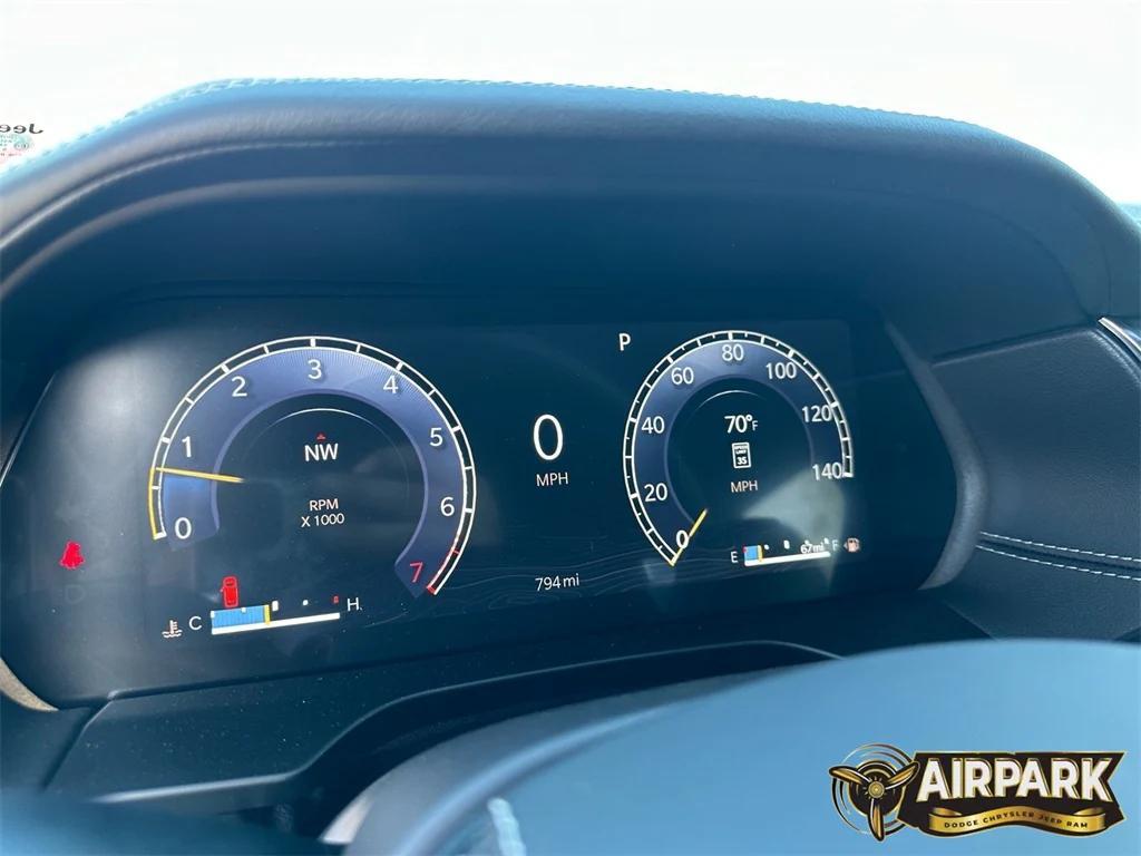 new 2025 Jeep Grand Cherokee car, priced at $65,235