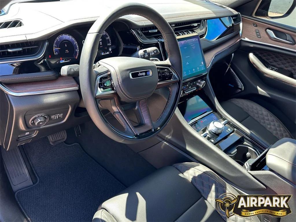 new 2025 Jeep Grand Cherokee car, priced at $71,045