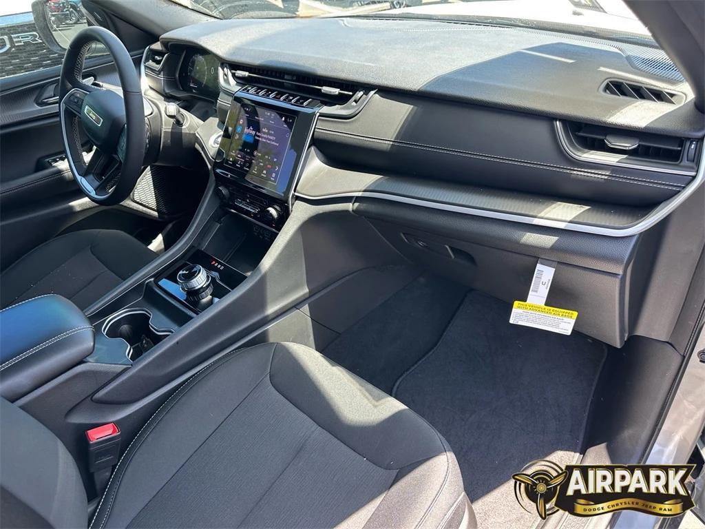 new 2025 Jeep Grand Cherokee L car, priced at $43,220