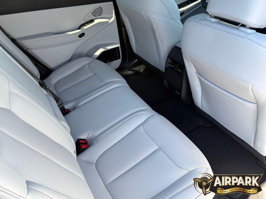 new 2026 Jeep Cherokee car, priced at $42,990