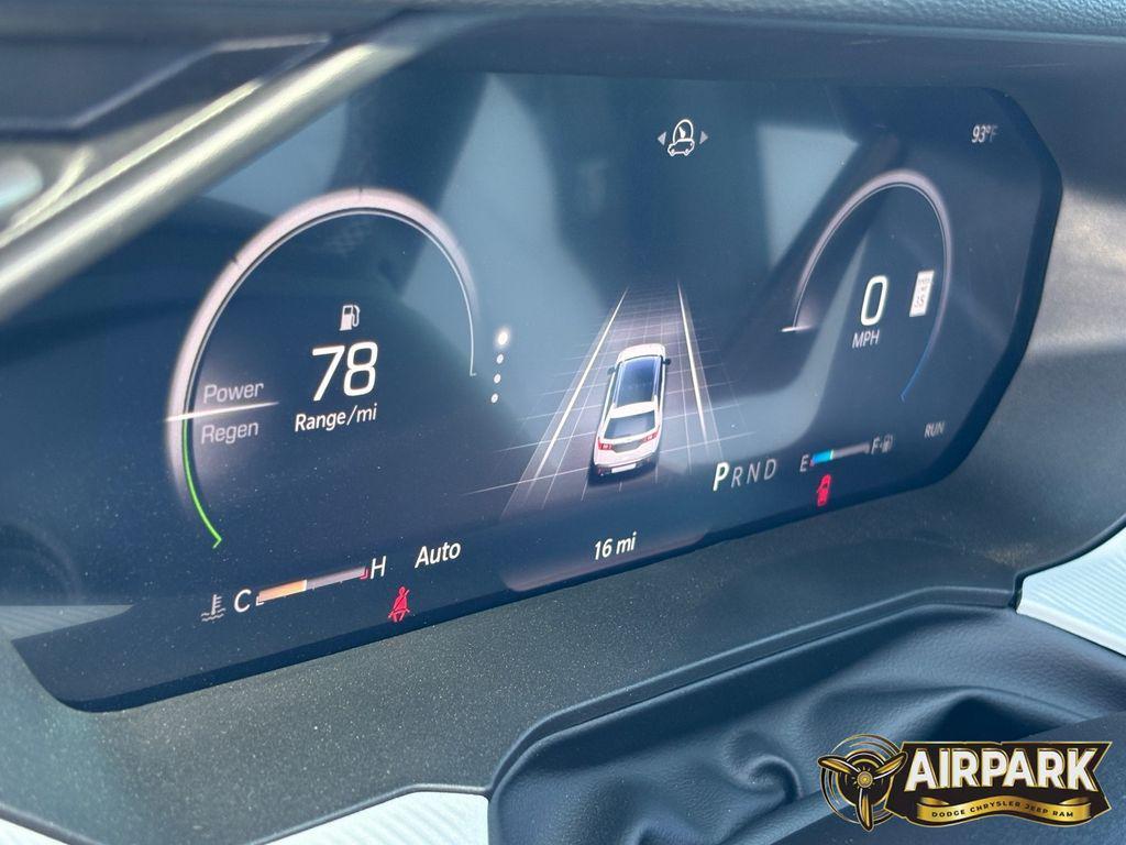 new 2026 Jeep Cherokee car, priced at $42,990