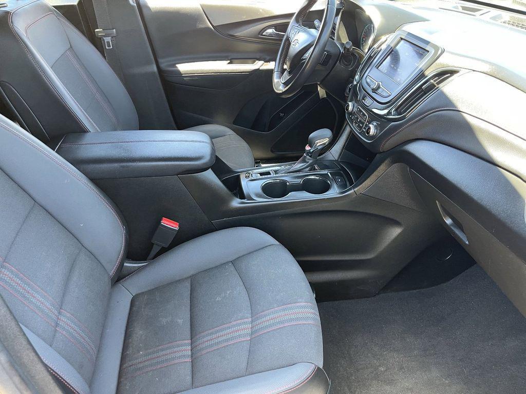 used 2022 Chevrolet Equinox car, priced at $21,076