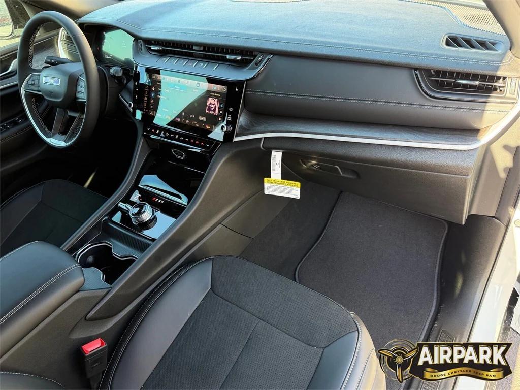 new 2026 Jeep Grand Cherokee car, priced at $47,430