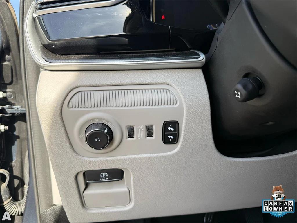 used 2022 Jeep Wagoneer car, priced at $38,772