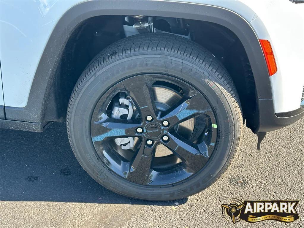 new 2025 Jeep Grand Cherokee L car, priced at $51,525