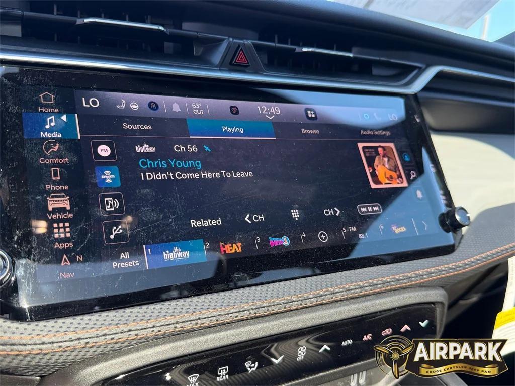 new 2026 Jeep Cherokee car, priced at $45,580