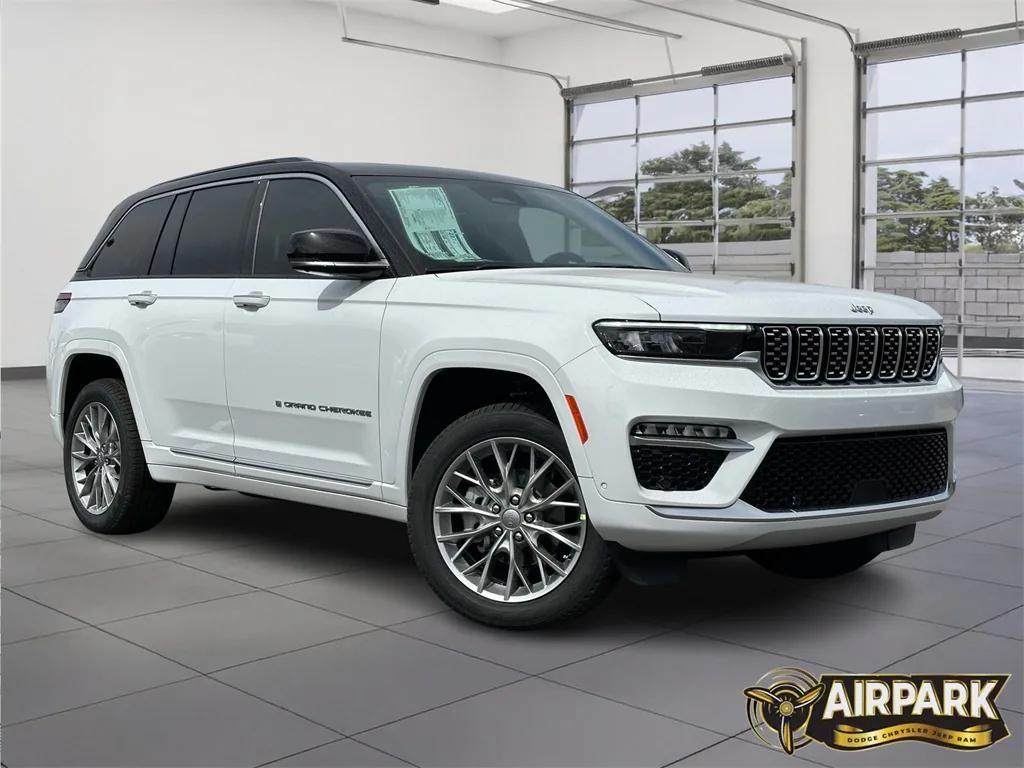 new 2025 Jeep Grand Cherokee car, priced at $67,725